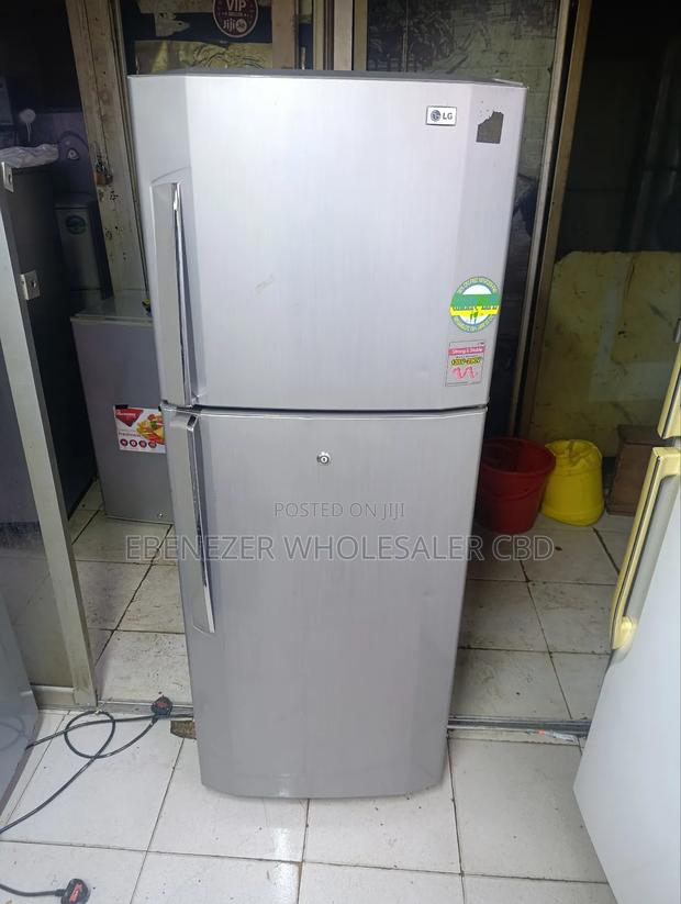 Lg Midium Size Fridge - thumbnail 4