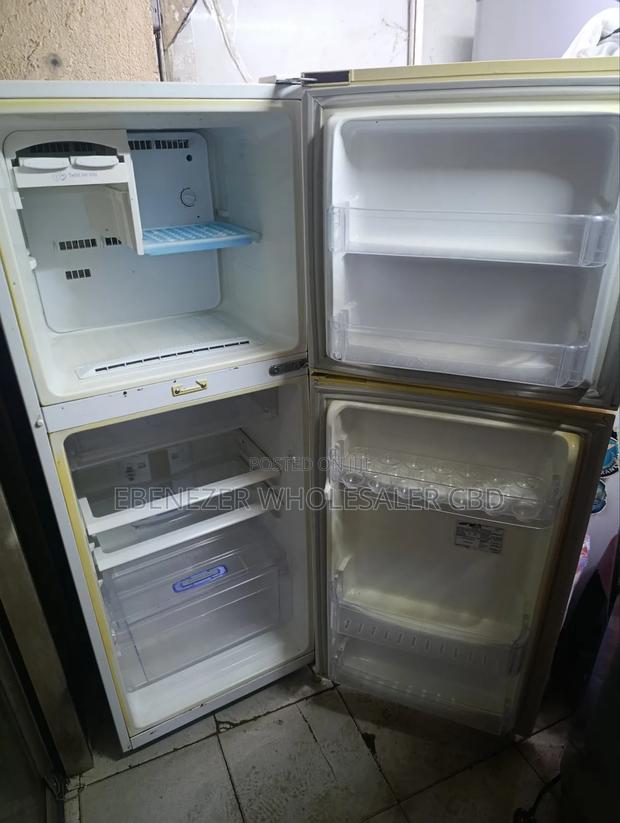 White Non Frost Fridge - thumbnail 3