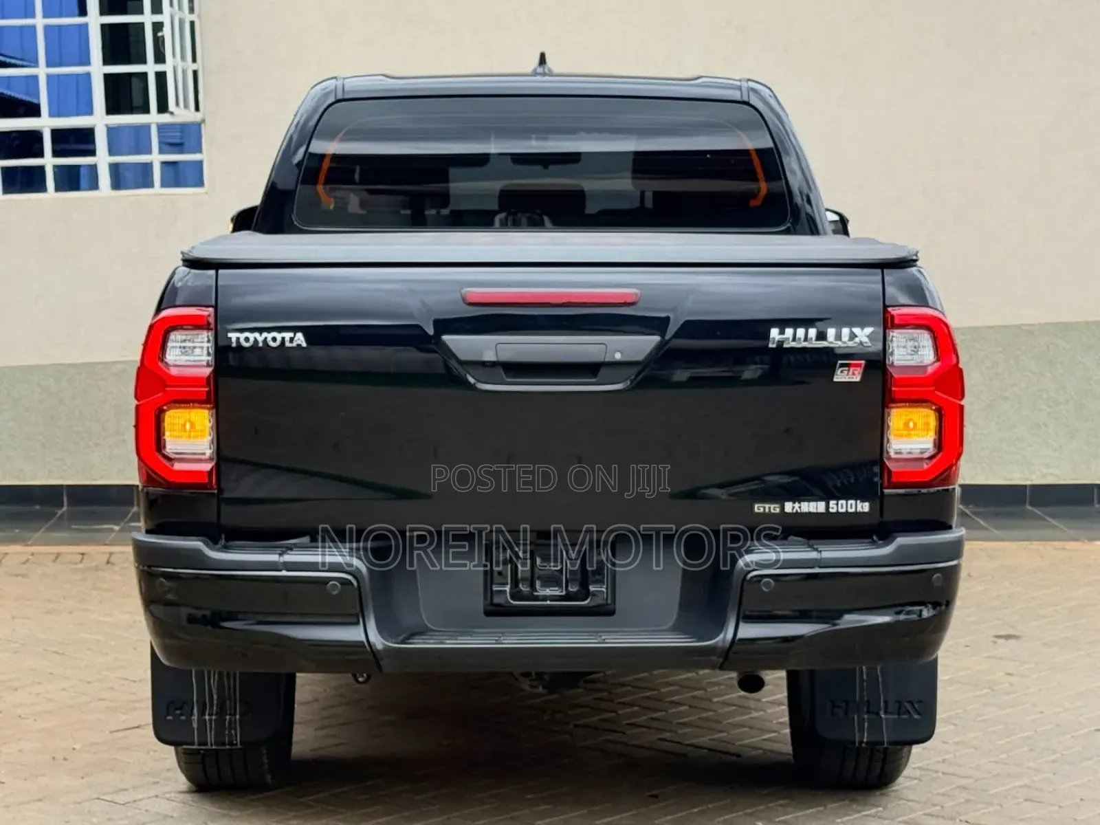Toyota Hilux 2022 Matt Black