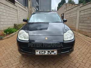 Porsche Cayenne 2010 Matt Black