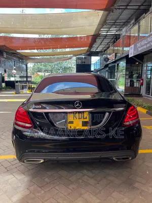 Mercedes-Benz C200 2016 Black