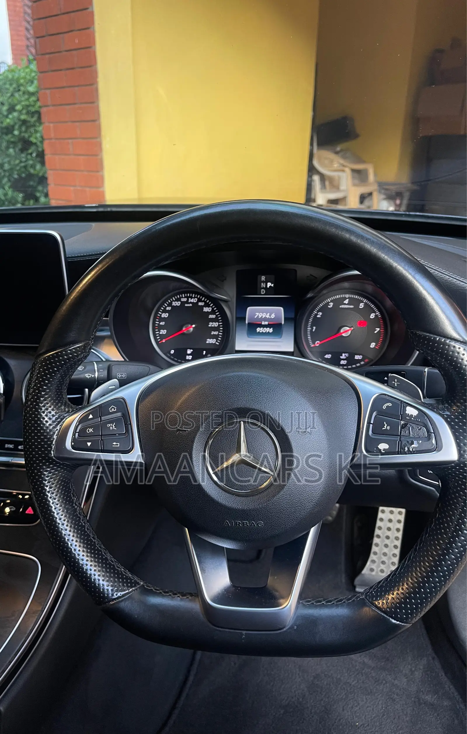 Mercedes-Benz C200 2016 Black