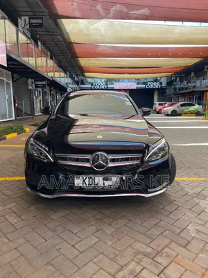 Mercedes-Benz C200 2016 Black