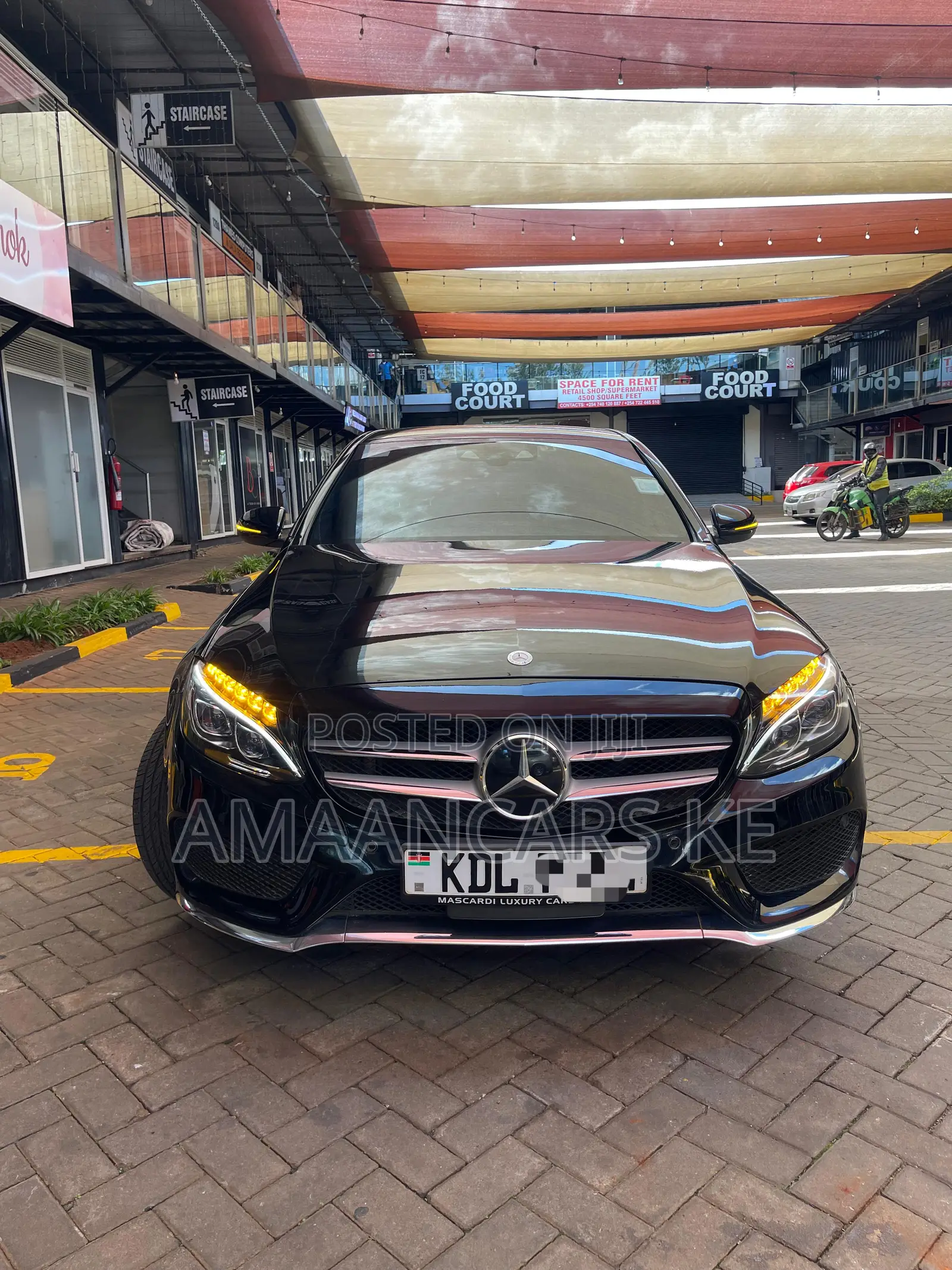 Mercedes-Benz C200 2016 Black
