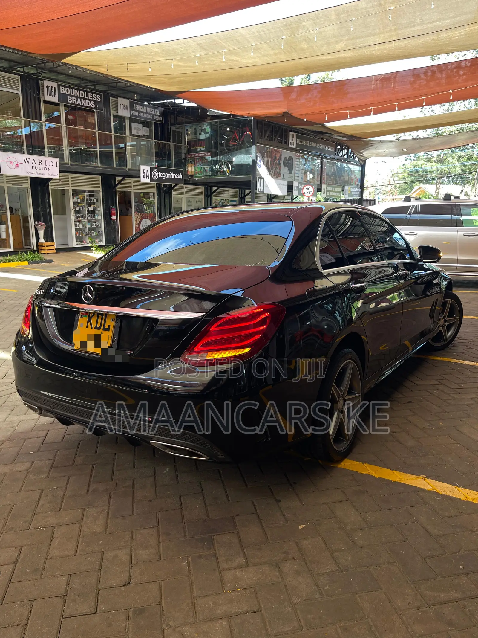 Mercedes-Benz C200 2016 Black