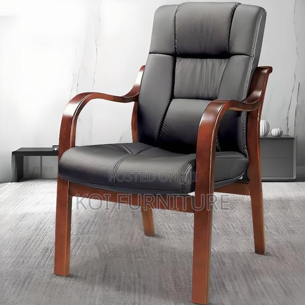 Office Chair :Black Faux Leather Executive Guest Chair