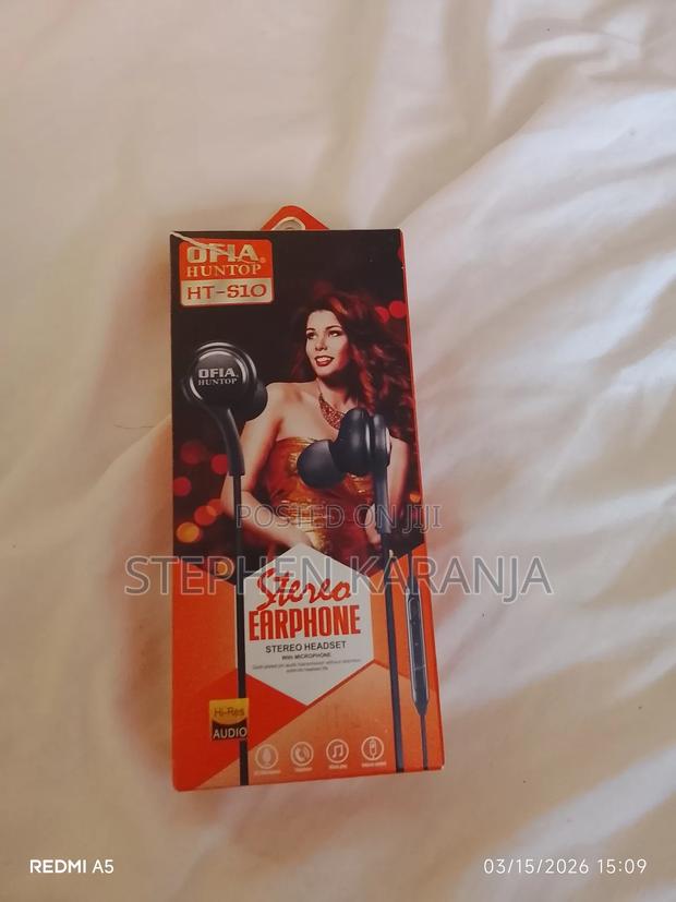 Offia Earphones