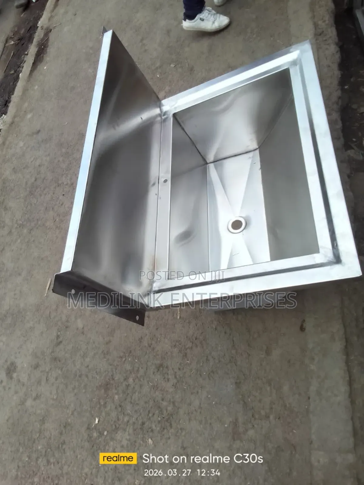 Ss 304 Stainless Surgical Sink