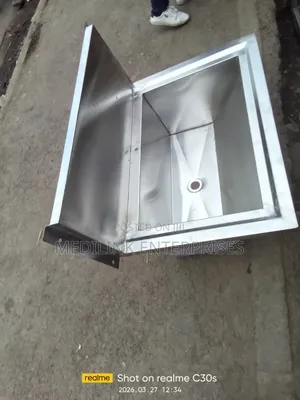 Ss 304 Stainless Surgical Sink
