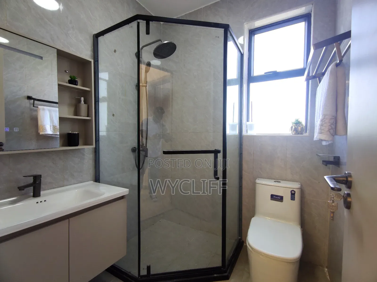 1bdrm Apartment in Roysambu for sale