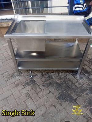 Customized Stainless Steel Commercial Sink With a Rack