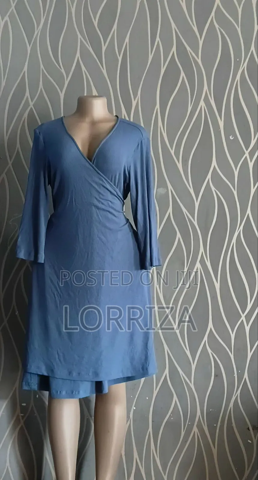 Plain Blue Long-Sleeve Dresse
