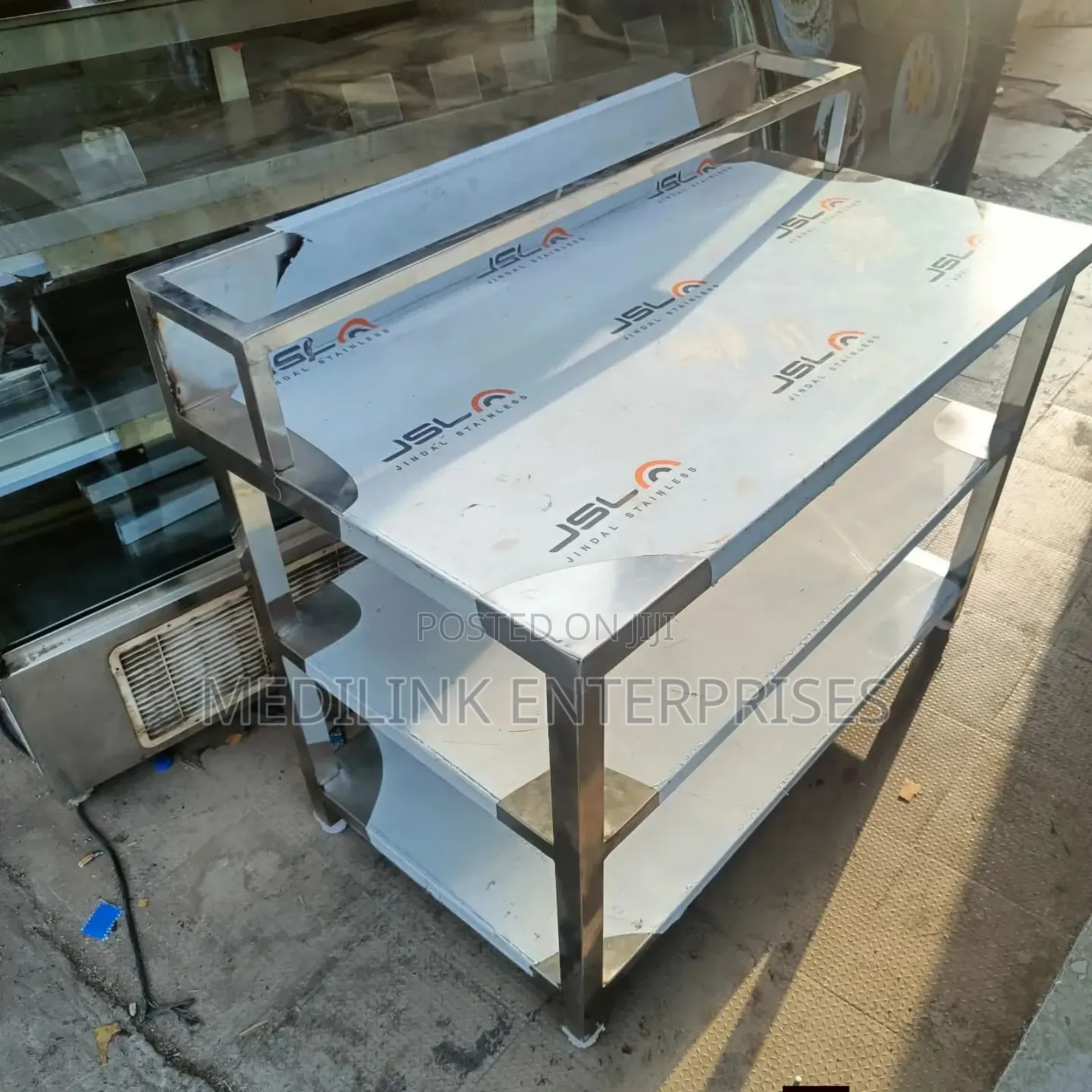 Ss 304 Customized Prep Table With a Storage Area