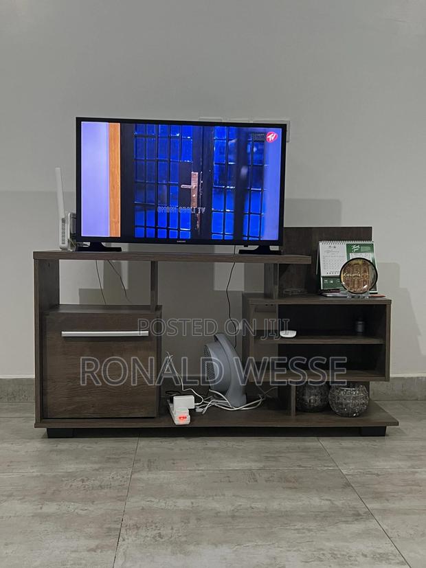 Tv Stand and Decor. - thumbnail 2