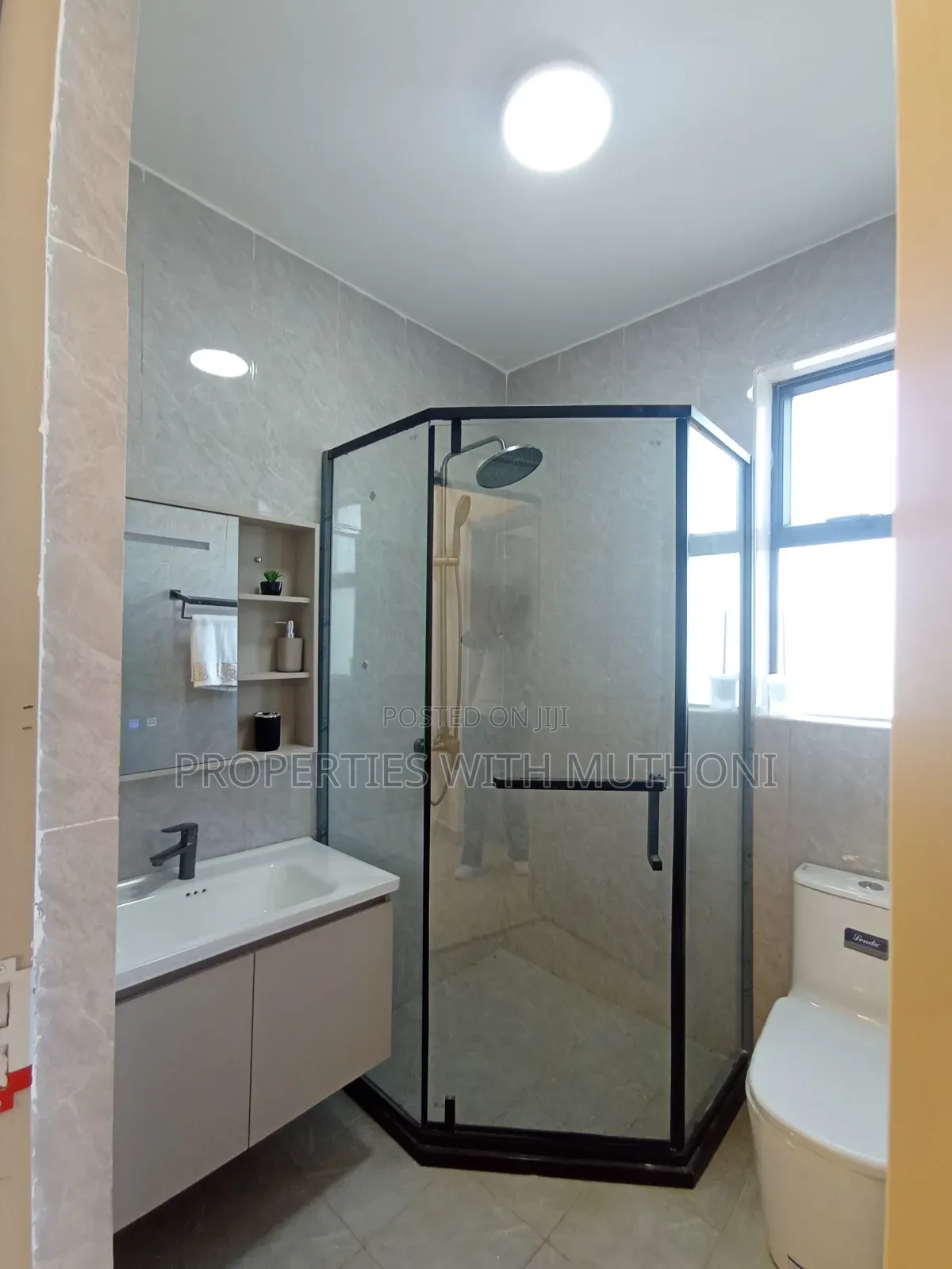 1bdrm Apartment in Roysambu for sale