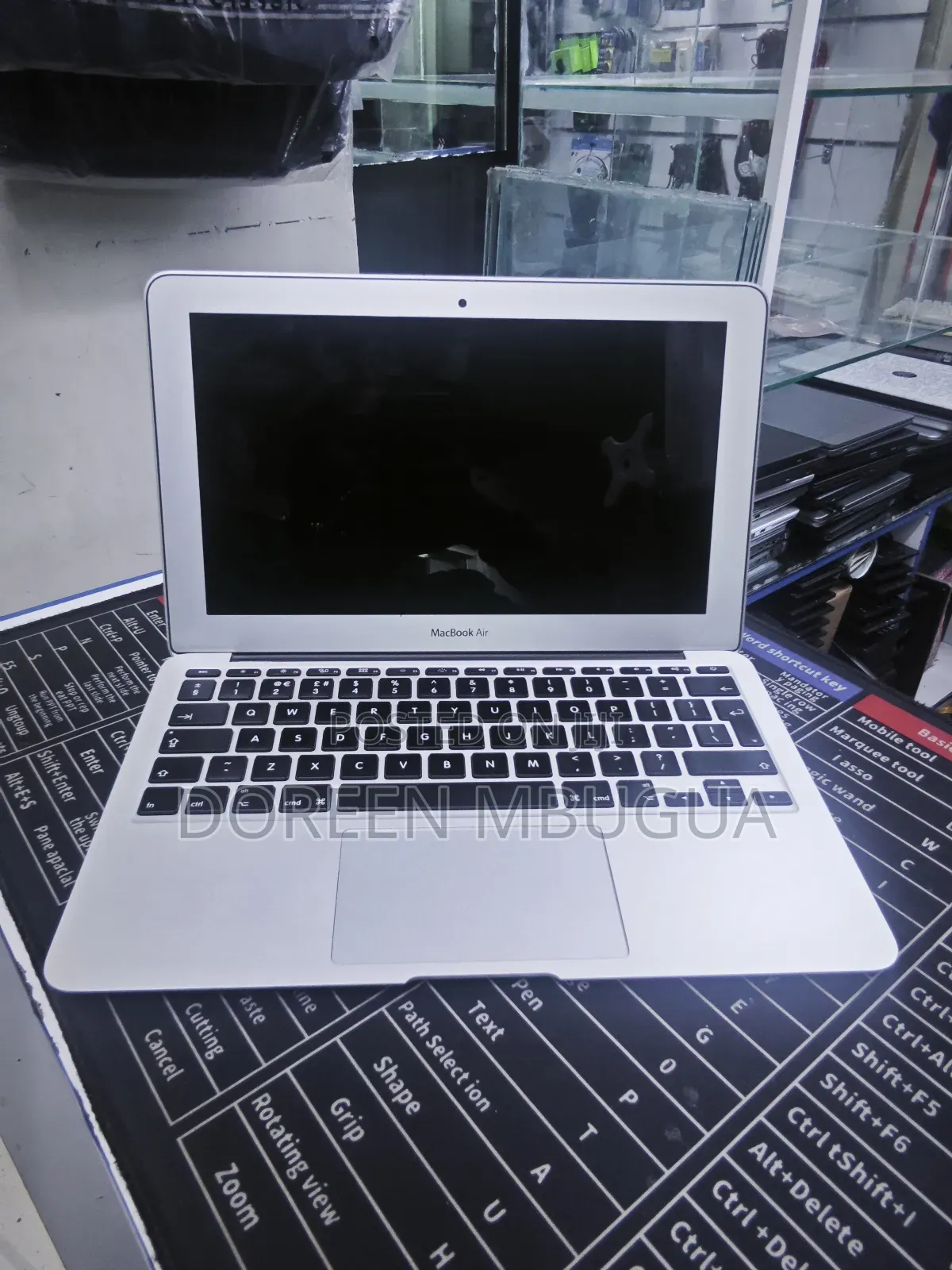 Laptop Apple MacBook Air 4GB Intel Core i5 SSD 128GB