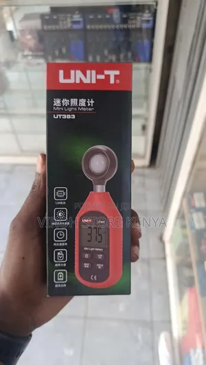 Uni-T Mini Light Meter Ut383 Handheld Digital Lux Meter
