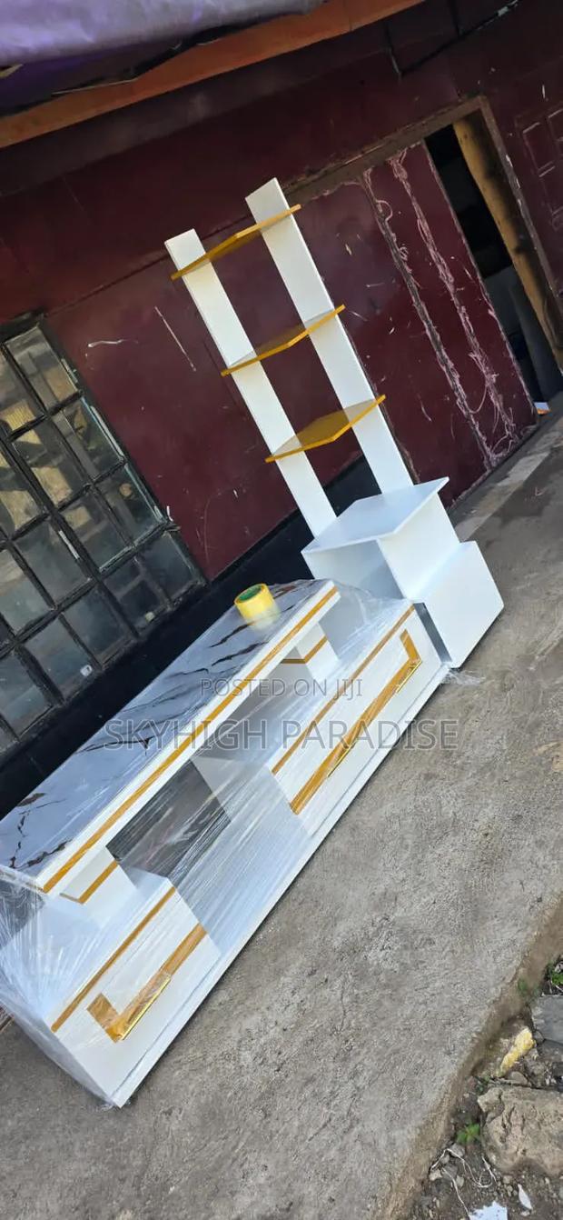 Modern Elegant Gold Themed Tv Stand , Marble Top