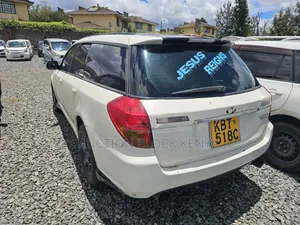 Subaru Legacy 2005 White
