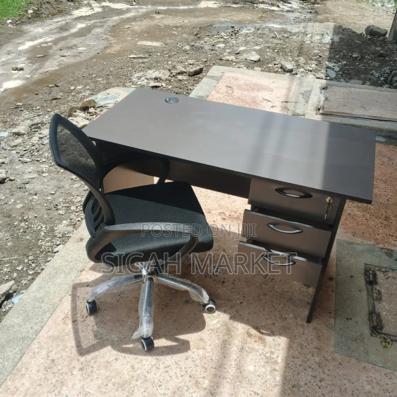 Computer Office Desk and Mesh Chair