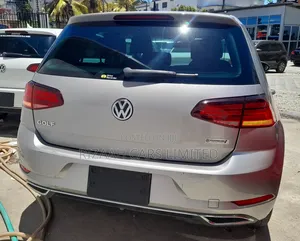 Volkswagen Golf 2019 Silver