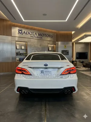 Toyota Crown 2021 White