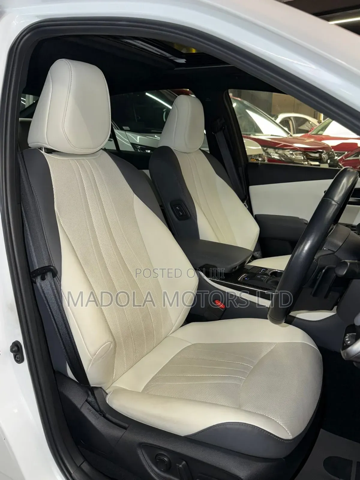 Toyota Crown 2021 White