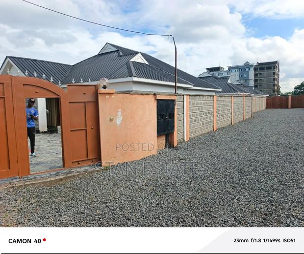 3bdrm Bungalow in Mwihoko, Kamakis for rent - thumbnail 11