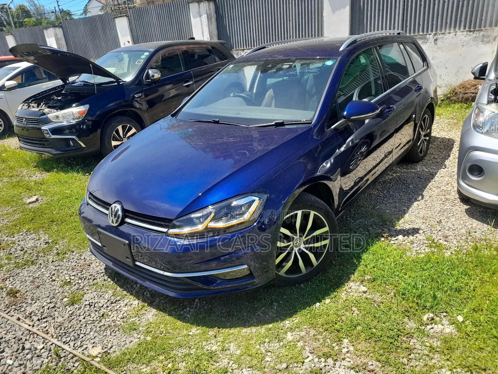 Volkswagen Golf Variant 2018 Blue
