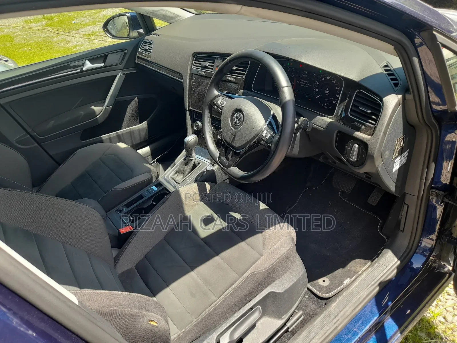 Volkswagen Golf Variant 2018 Blue
