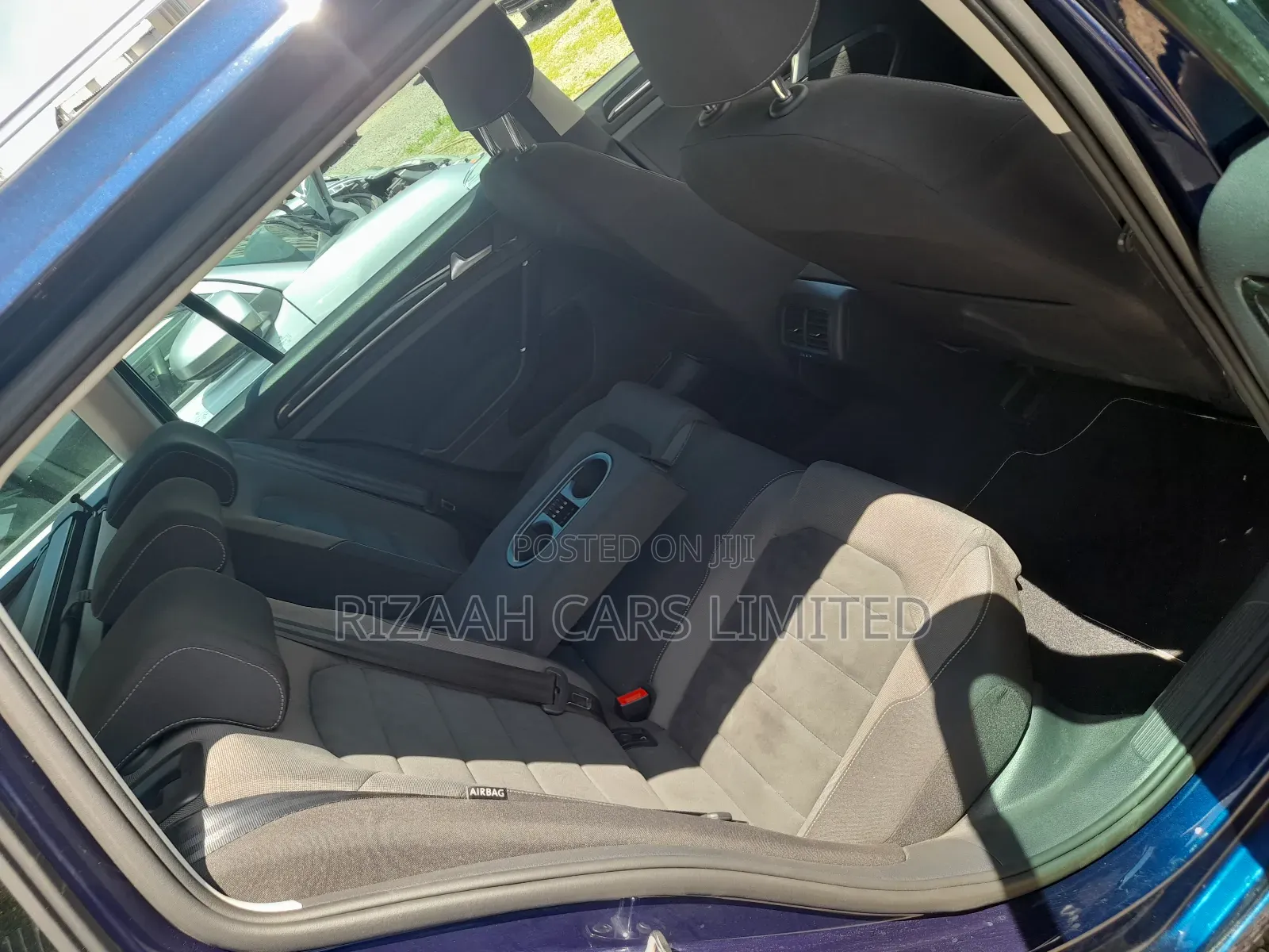 Volkswagen Golf Variant 2018 Blue