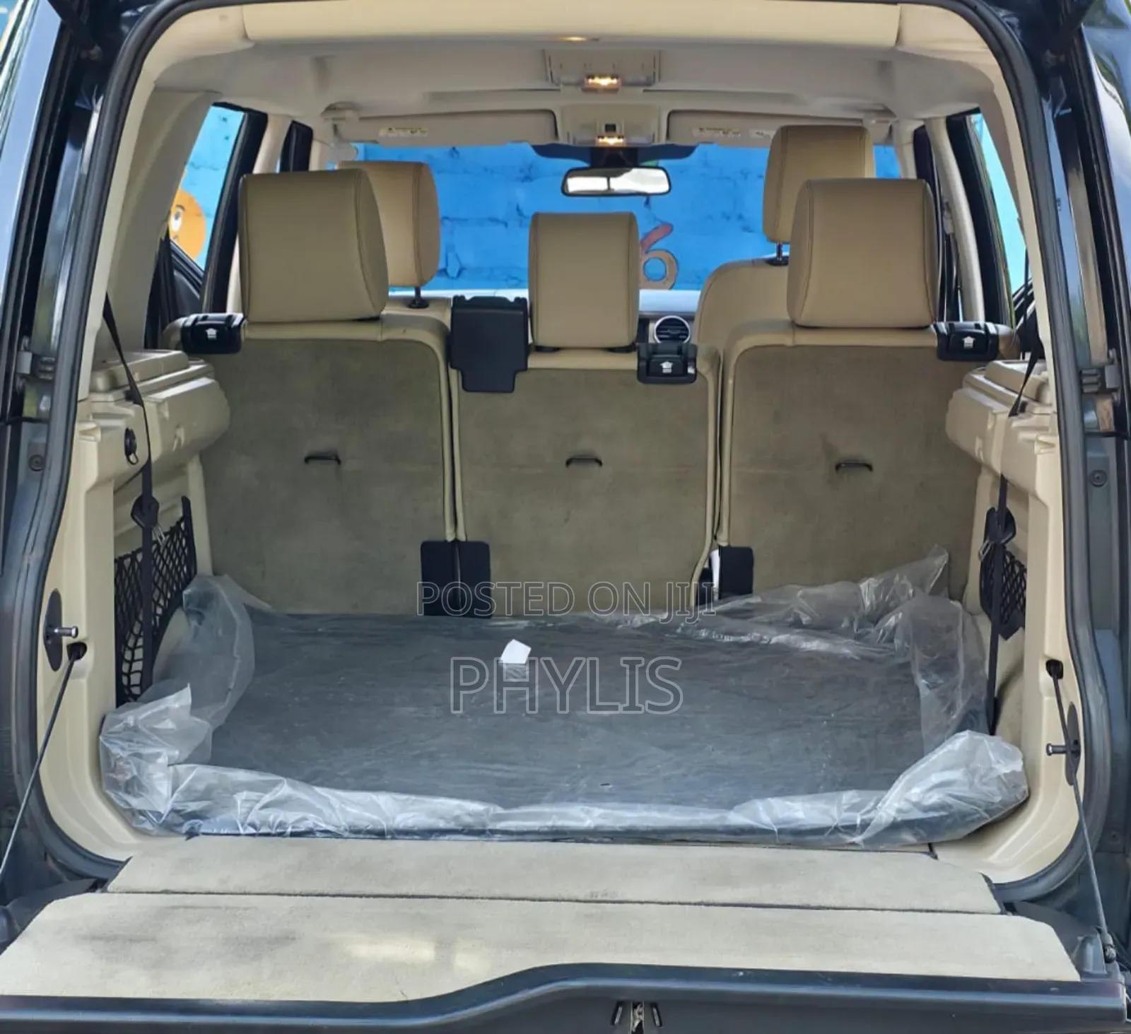 Land Rover Discovery 2010 Black