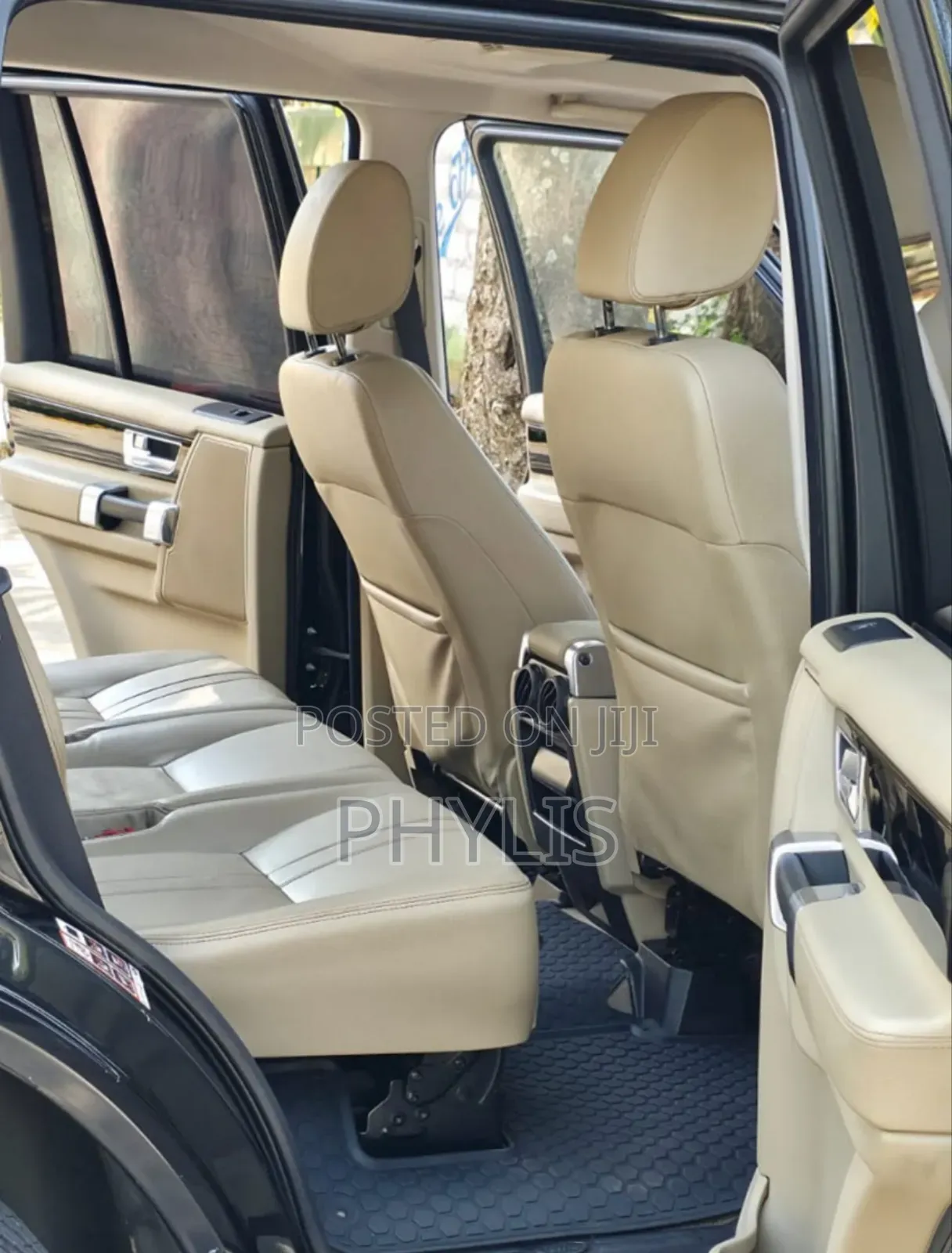 Land Rover Discovery 2010 Black