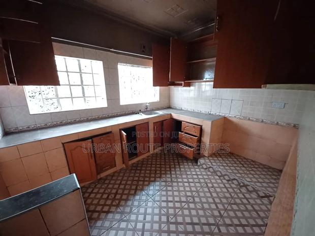 3bdrm Bungalow in Kidfarmaco for rent - thumbnail 10