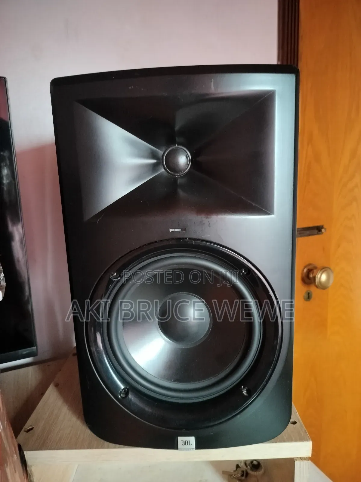 JBL Studio Monitors 8inch