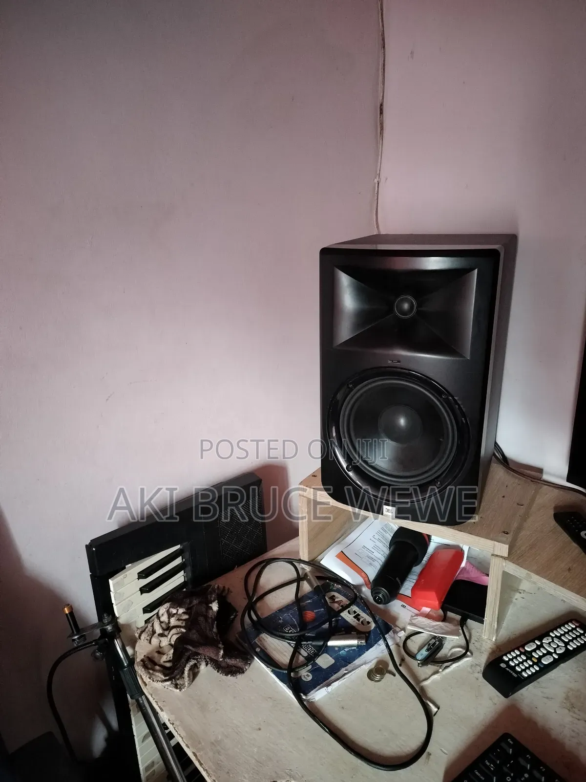 JBL Studio Monitors 8inch