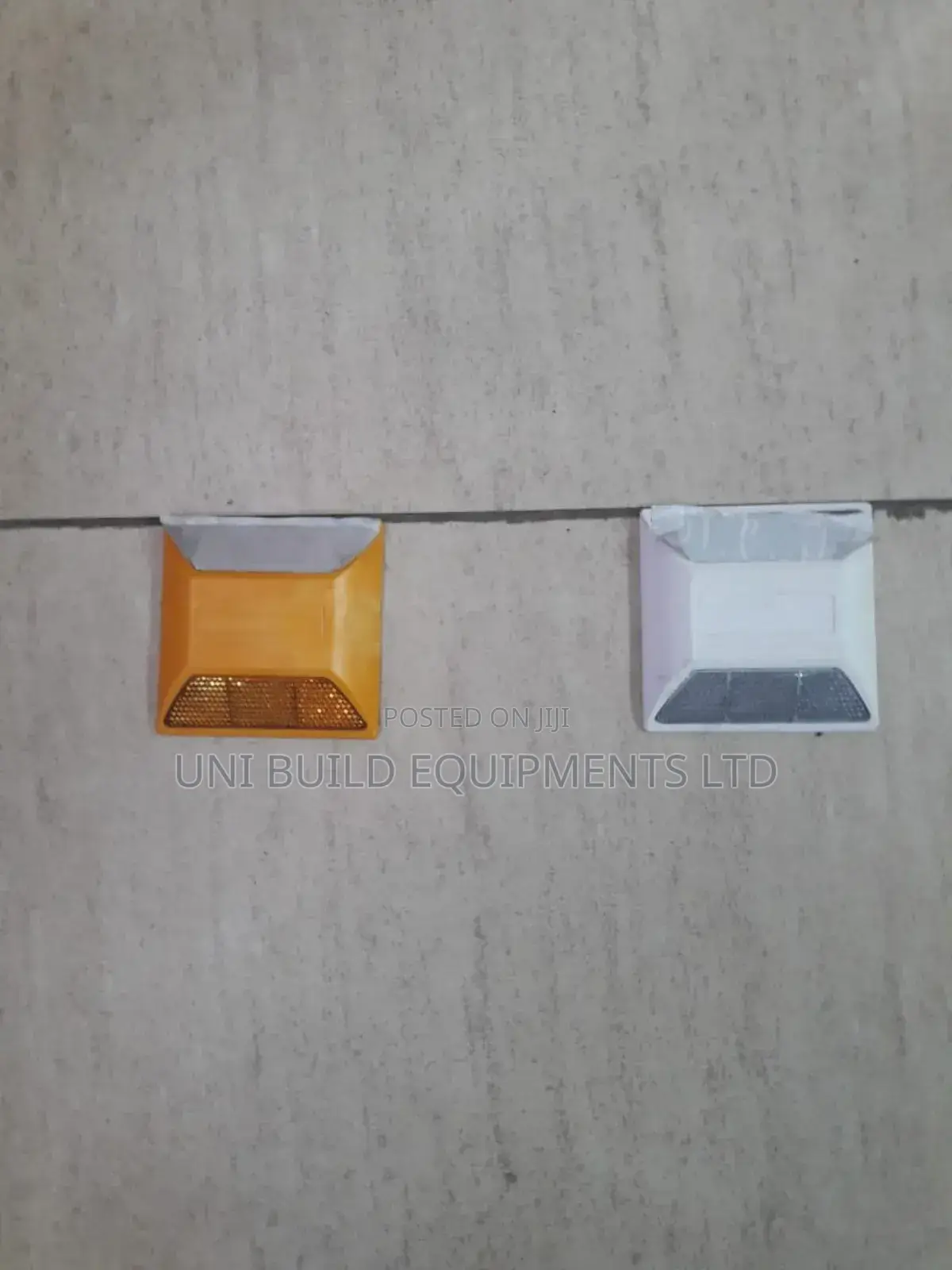 Road Stud /Cat Eyes (Yellow White)