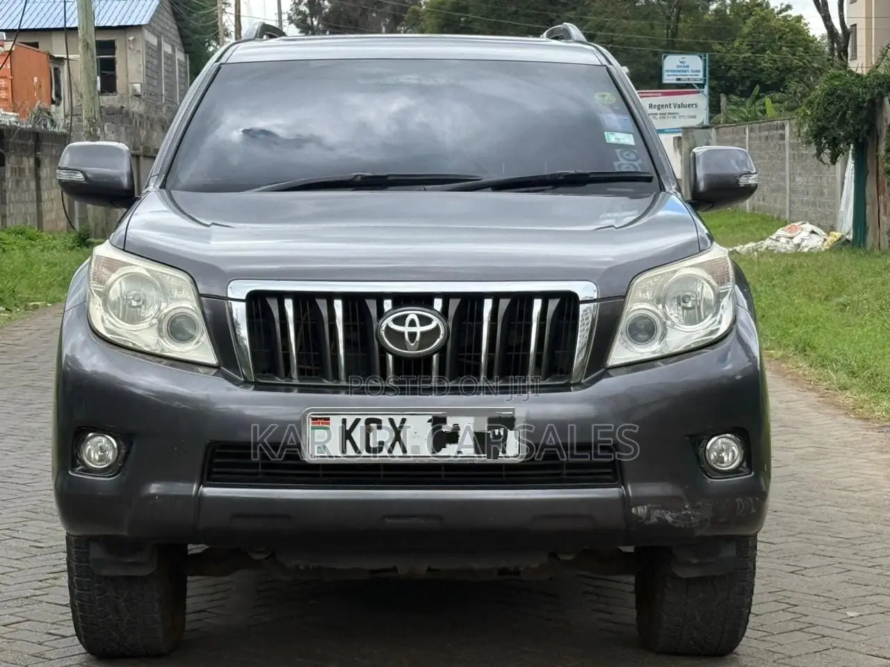 Toyota Land Cruiser Prado 2012 Gray