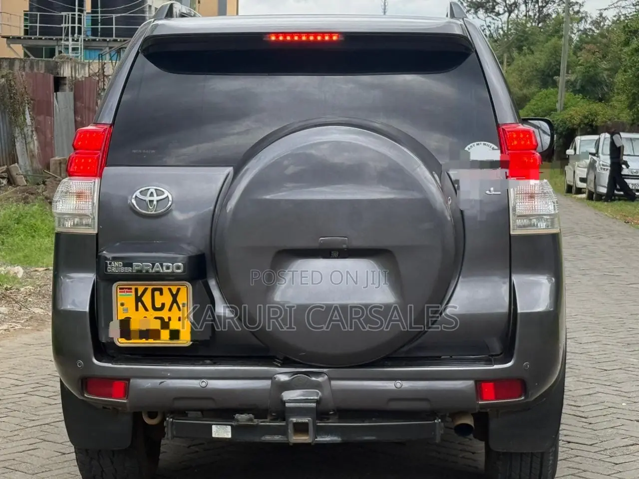 Toyota Land Cruiser Prado 2012 Gray