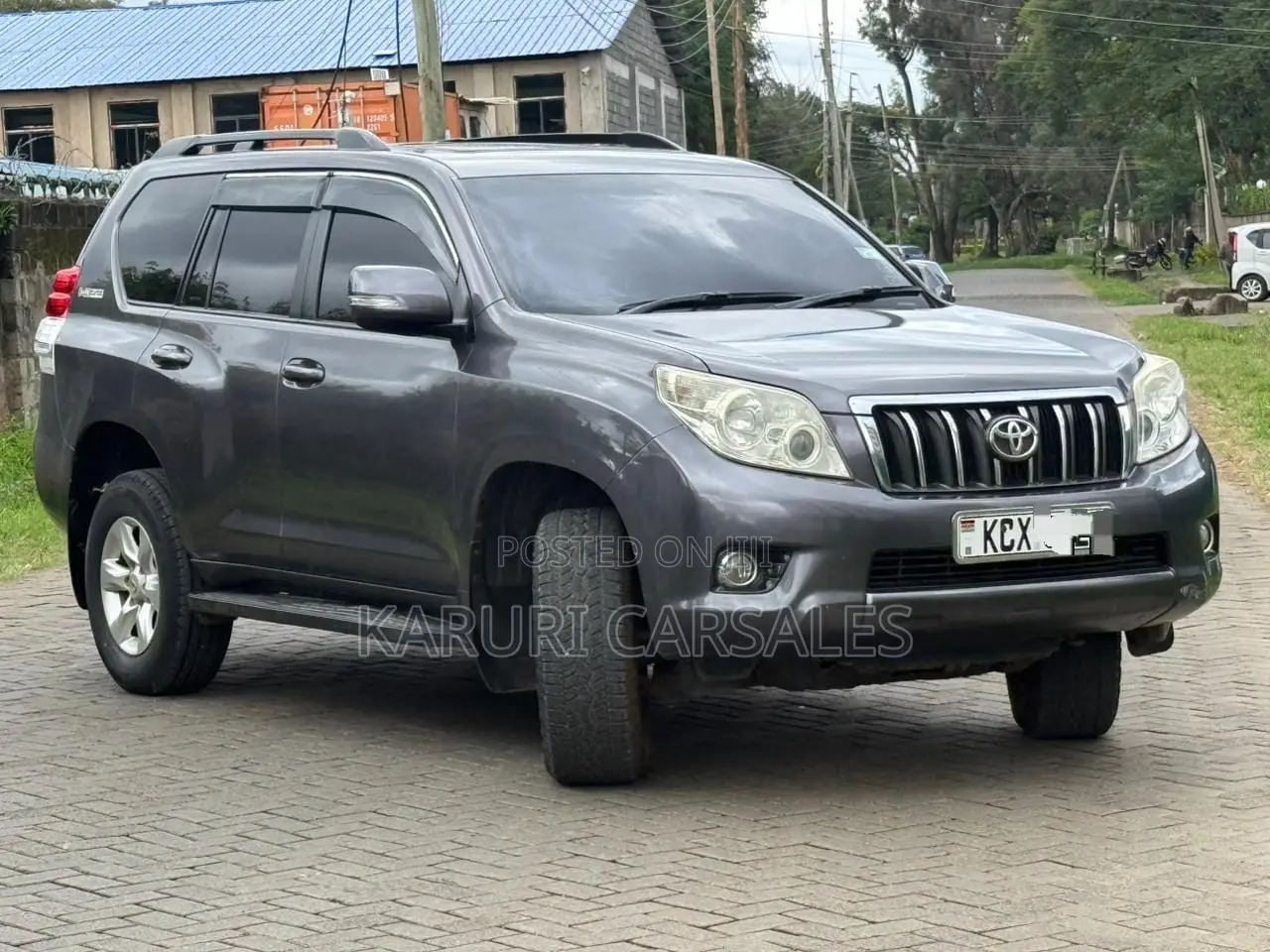 Toyota Land Cruiser Prado 2012 Gray