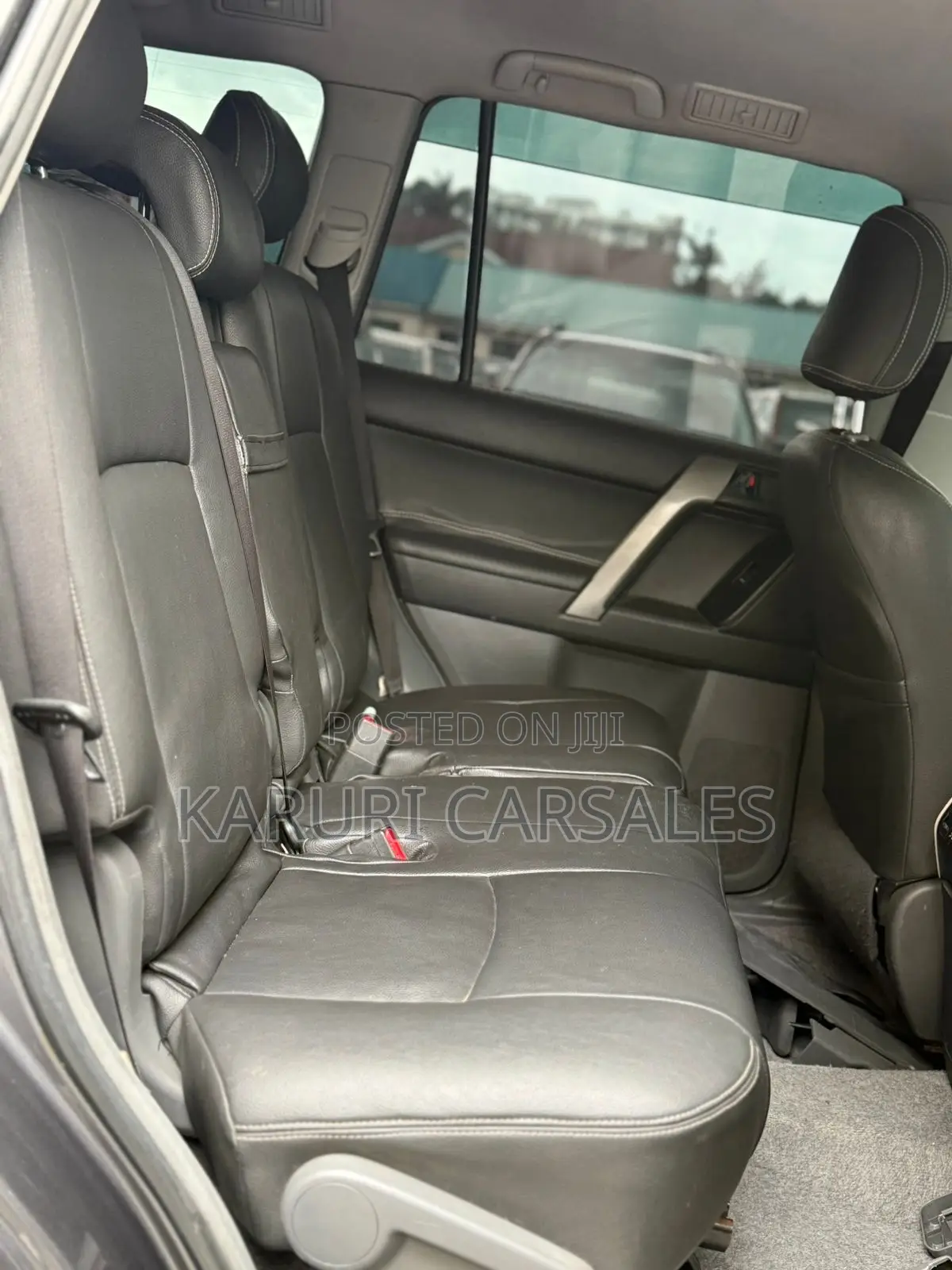 Toyota Land Cruiser Prado 2012 Gray