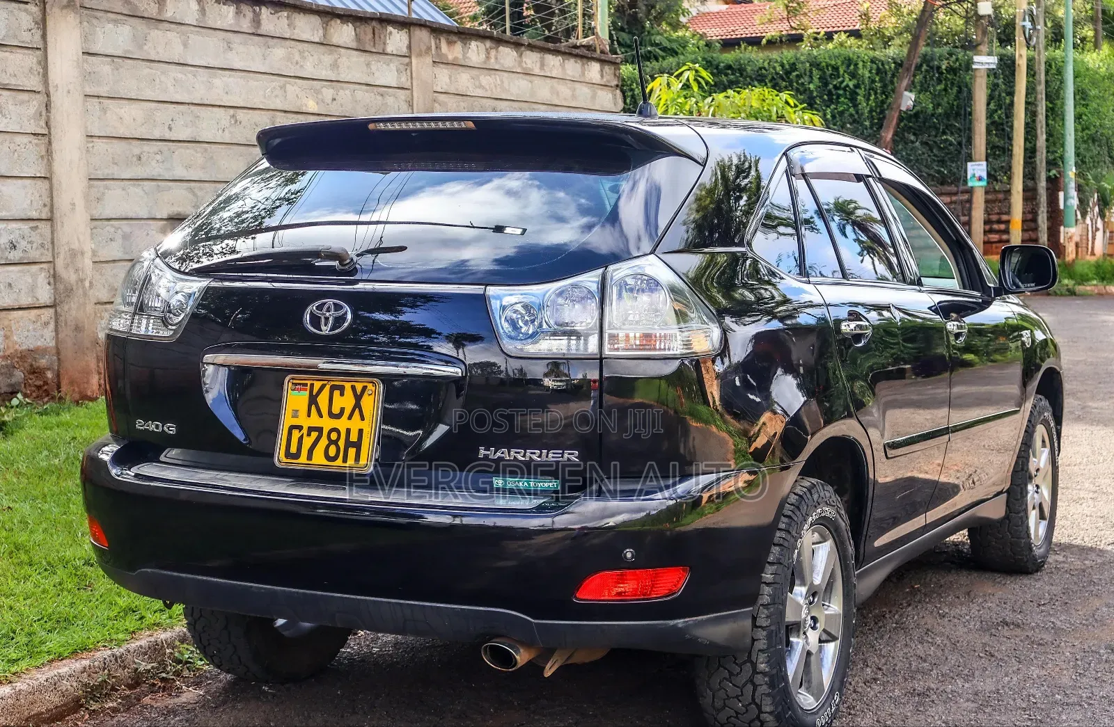 Toyota Harrier 2.4 2012 Black