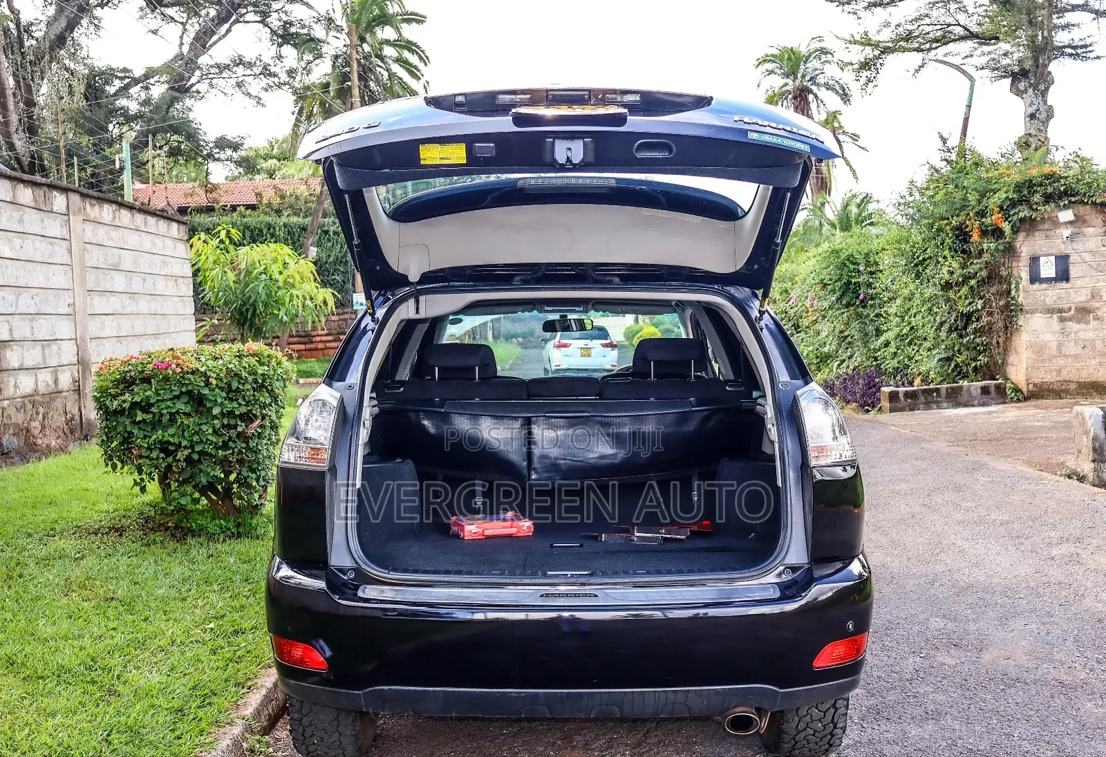 Toyota Harrier 2.4 2012 Black