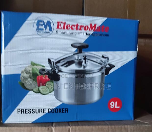9 Litres Manual Pressure Cooker - main view