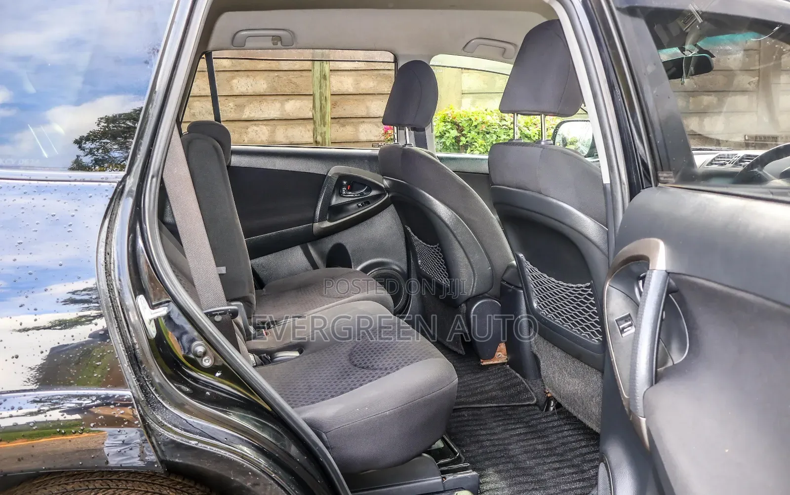 Toyota Vanguard 2012 Black