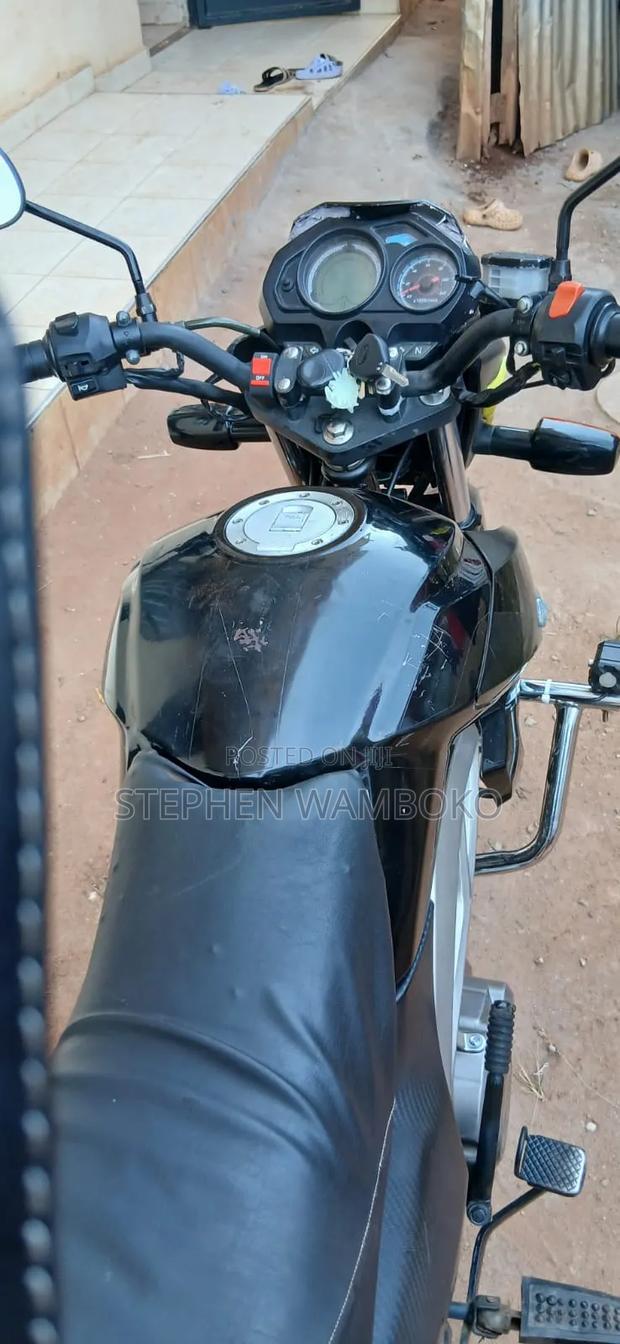 Beth 2021 Black - main view