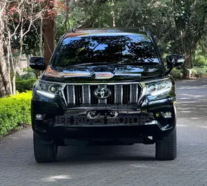 Toyota Land Cruiser Prado 2.8 2018 Black