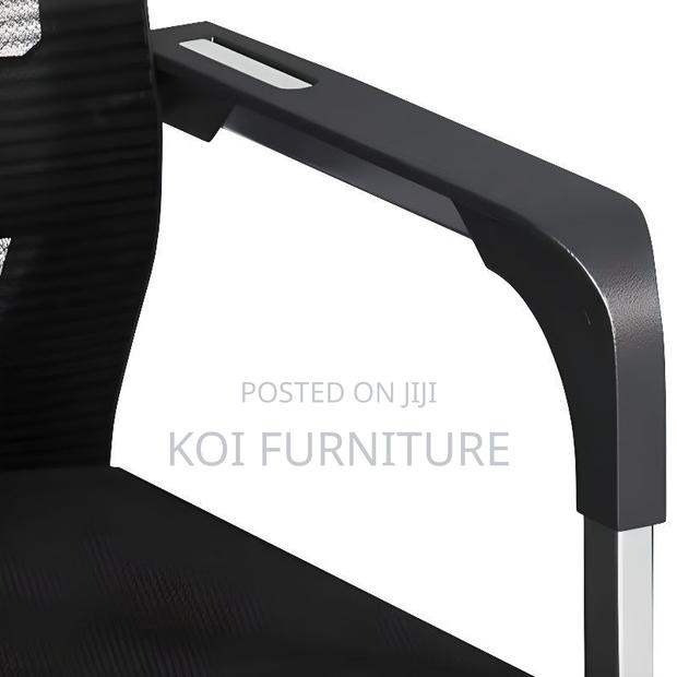 Office Chairs; Mesh Fabric Boardroom Seat With Sled Base - thumbnail 3