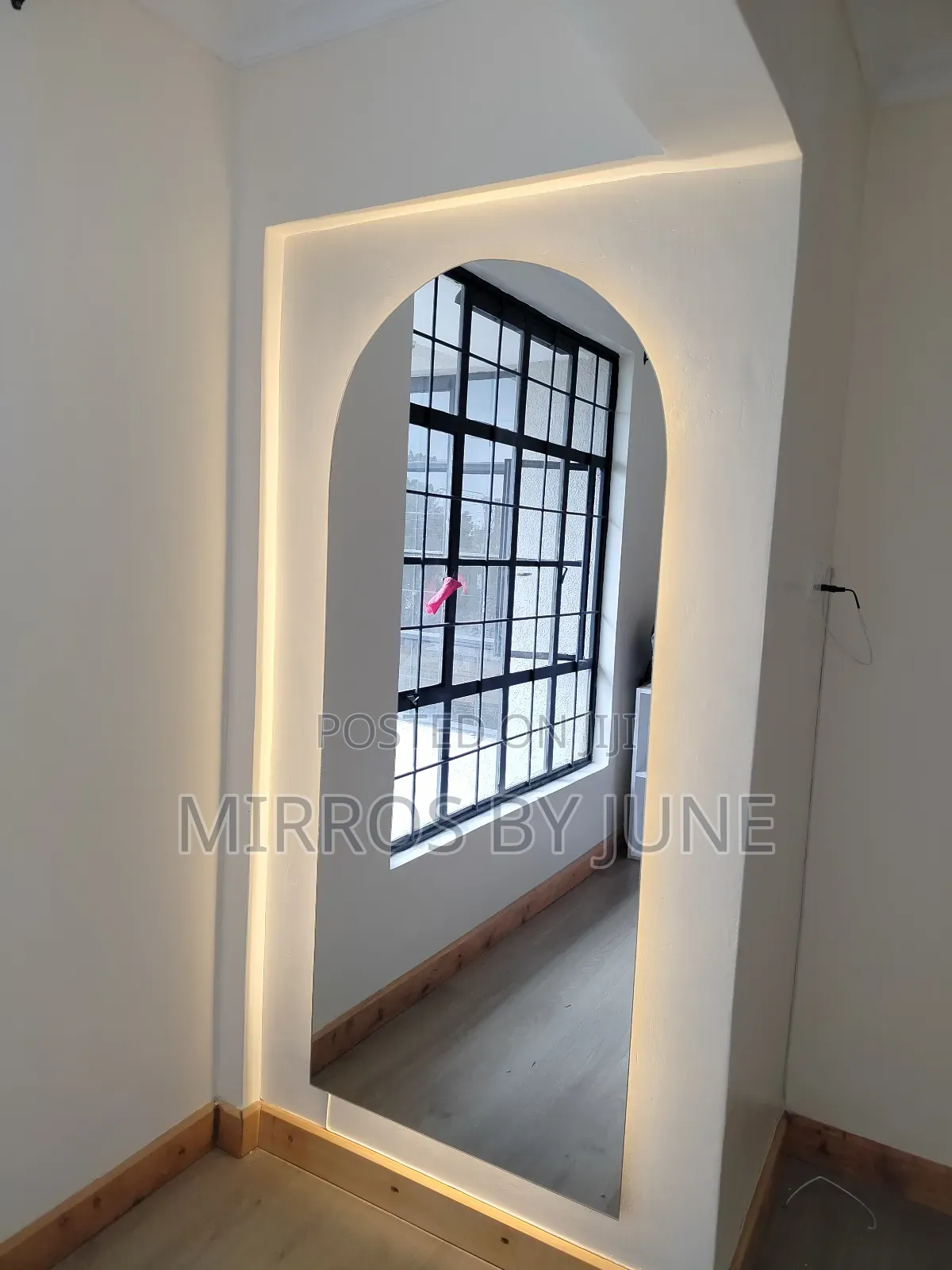 Dressing/Launch Area Arched Mirror
