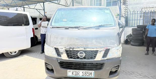 Nissan Caravan (Urvan) 2017 Grey - thumbnail 3